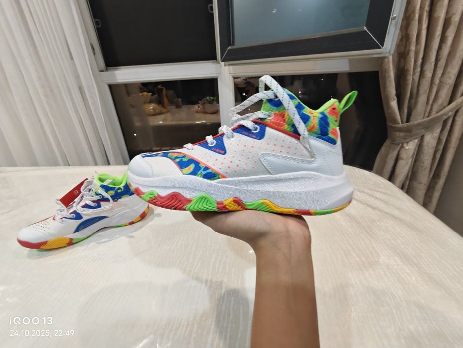 Кроссовки для бега