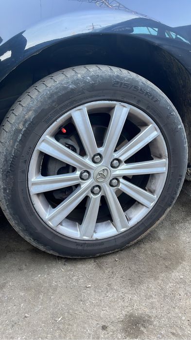 Титанка камри 50, 215/55/17