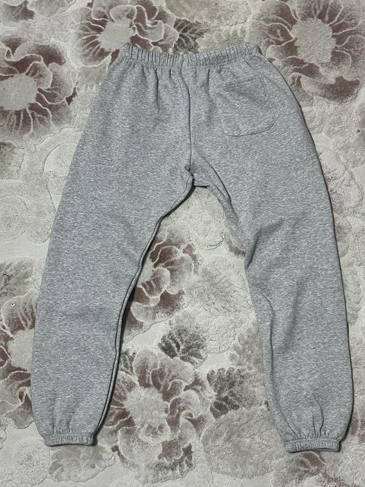 Pantaloni Essentials x adidas