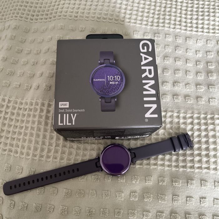 Смарт-часы Garmin Lily Sport (Deep Orchid)