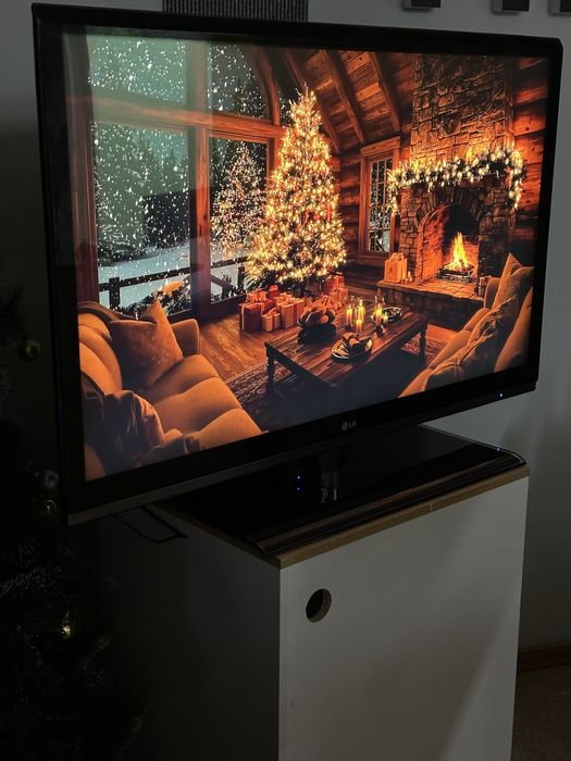 Телевизор LG 47" + Smart