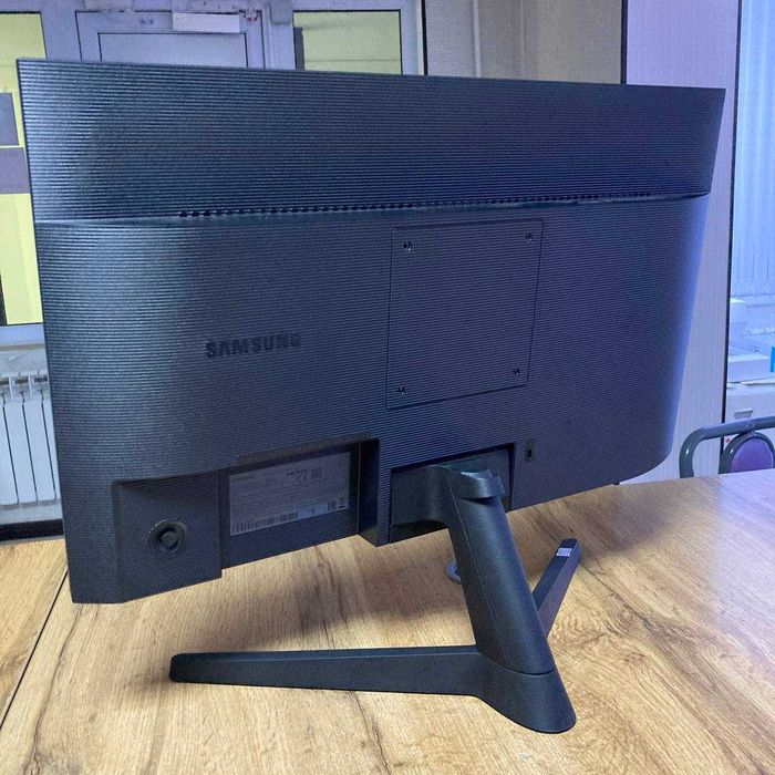 Монитор Samsung S24C310EA / sk151128