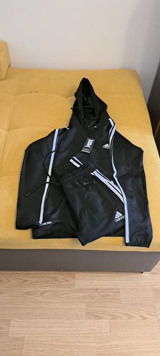 Trenıng slim fit