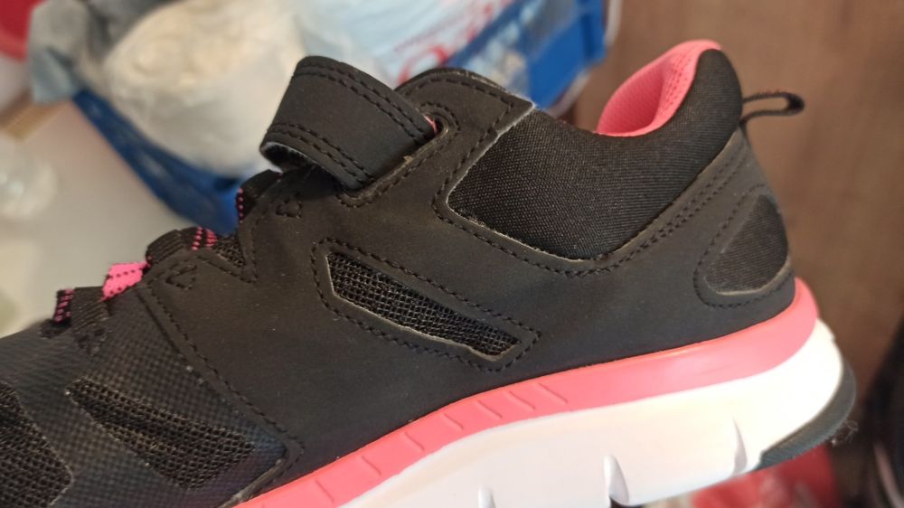 Маратонки за момиче