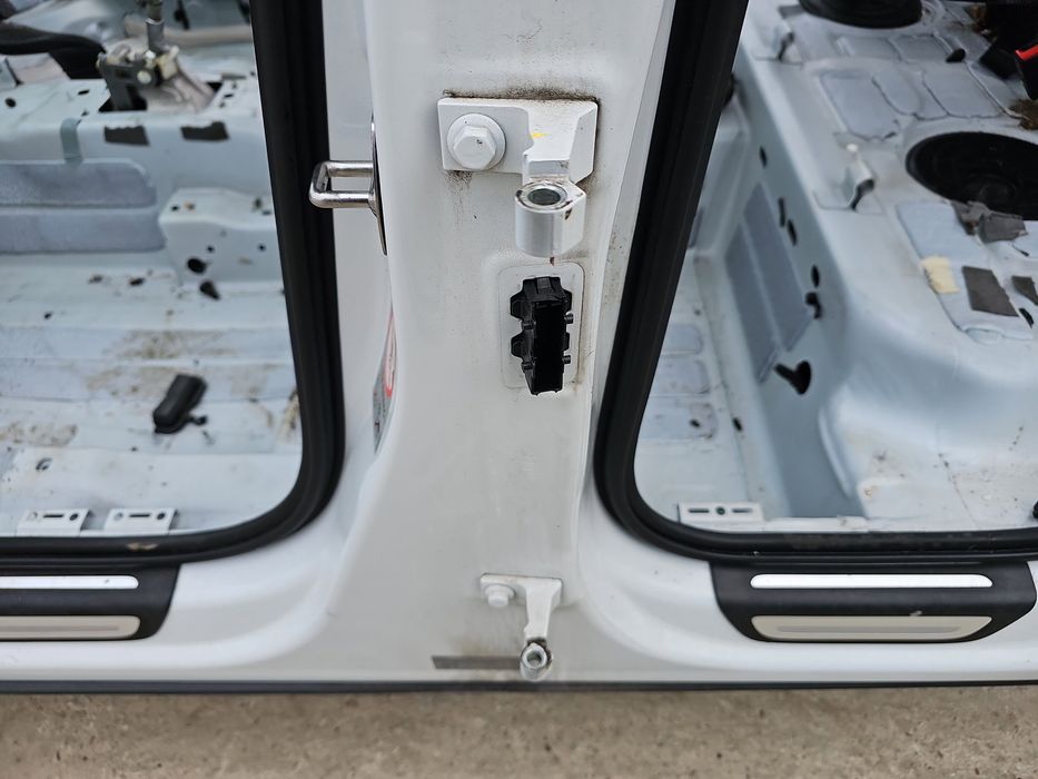 Set balamale usa stanga spate AUDI Q3 (8UB) [Fabr 2011-2018] OEM