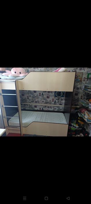 Двухъярусная кровать