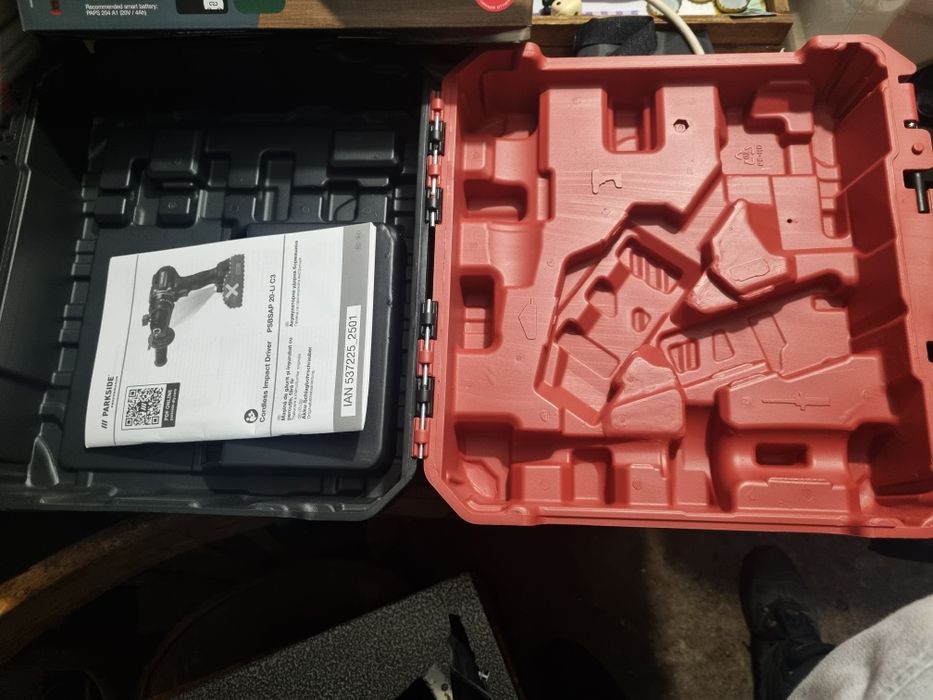 Нов куфар за инструменти parkside+дръжка