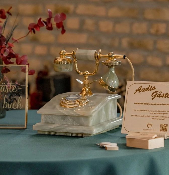 Старинен ретро домашен телефон POST DFeAp 302 от бронз и мрамор