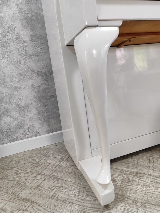 Пианино белое Rönisch