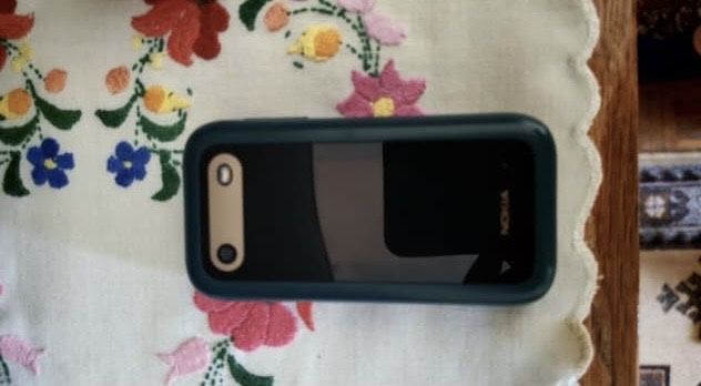 Telefon cu clapeta Nokia 2660