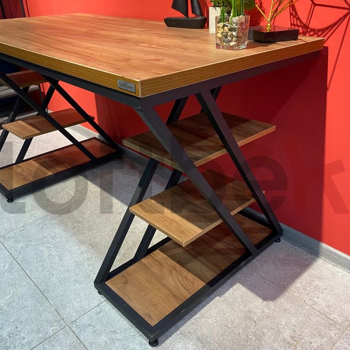 Лофт стол для дома и офиса. Стол из металлический каркаса