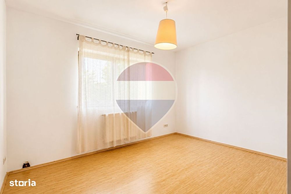 Casa individuala spatioasa cu 6 camere, cu gradina de 572 mp in Gulia