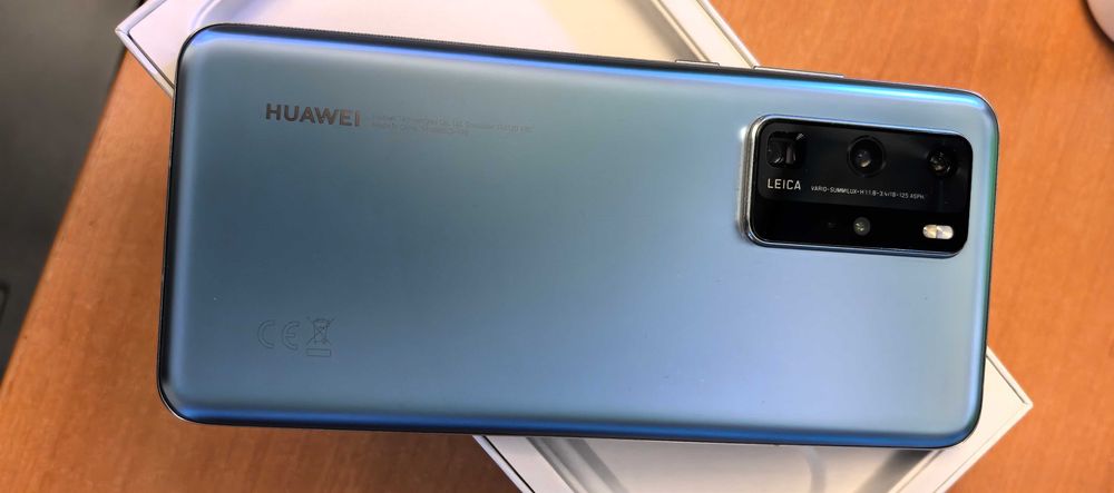 Телефон Huawei P40 Pro