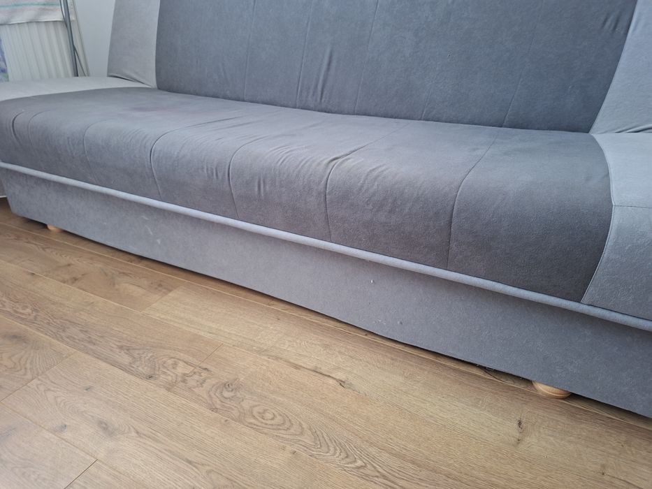 Canapea extensibila de 3 locuri cu spatiu de depozitare