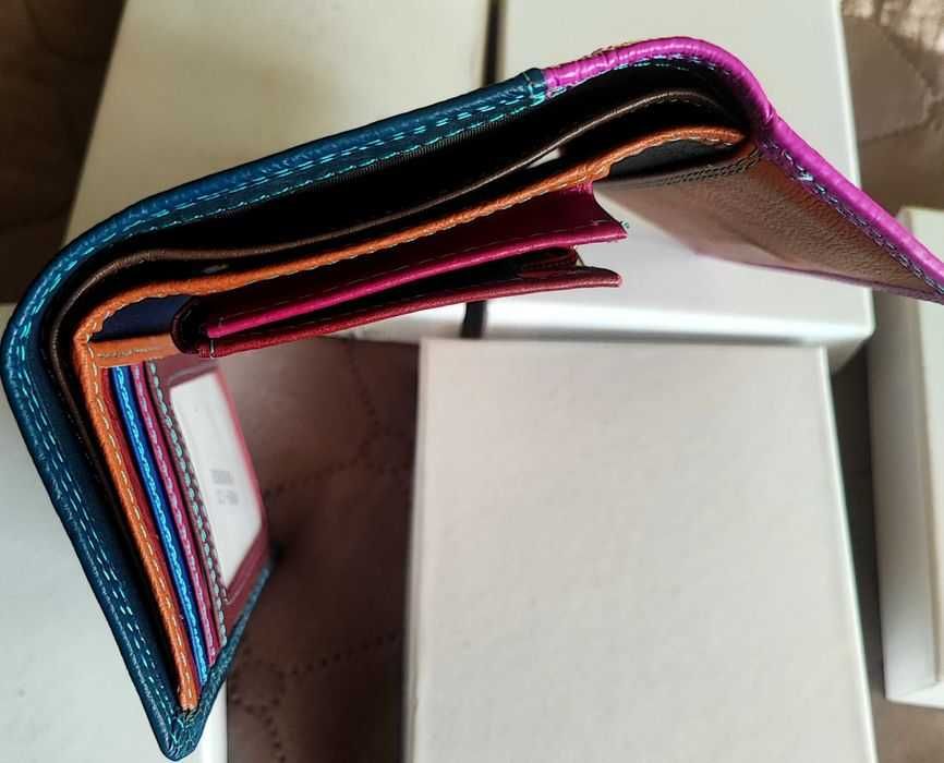 Дамско портмоне класик от естествена кожа