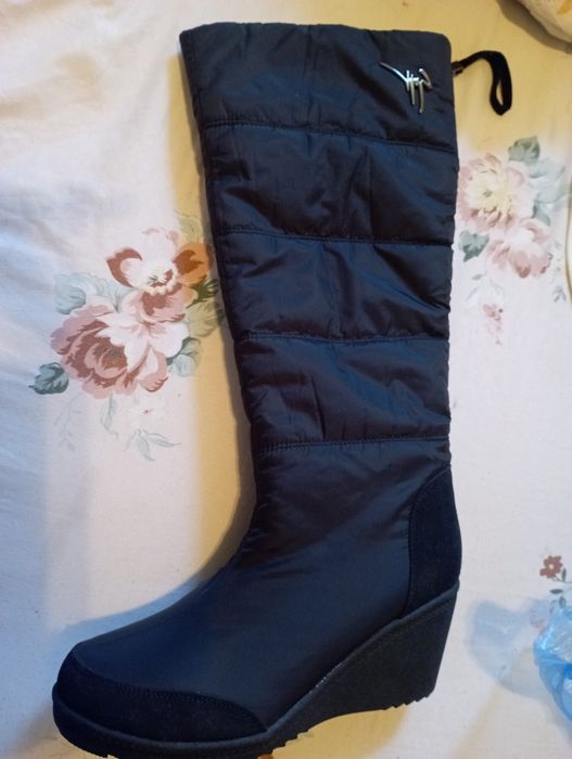 Продам обувь женскую