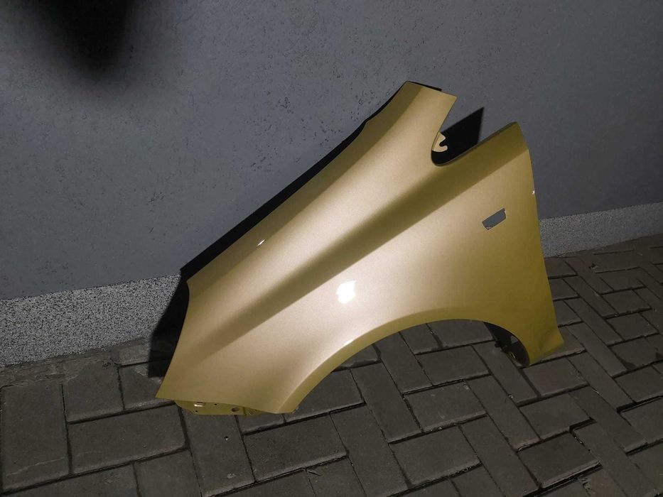 Aripa Fata Stanga Opel Corsa D 2006-2015 Vopsita Auriu
