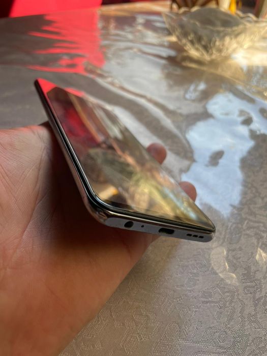 Redmi note 10 в идеальном состоянии