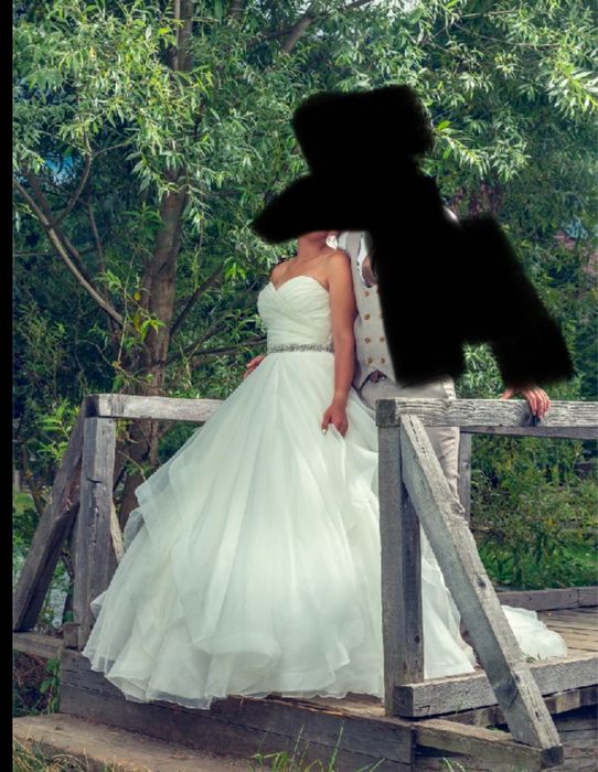 Vand rochie de mireasa