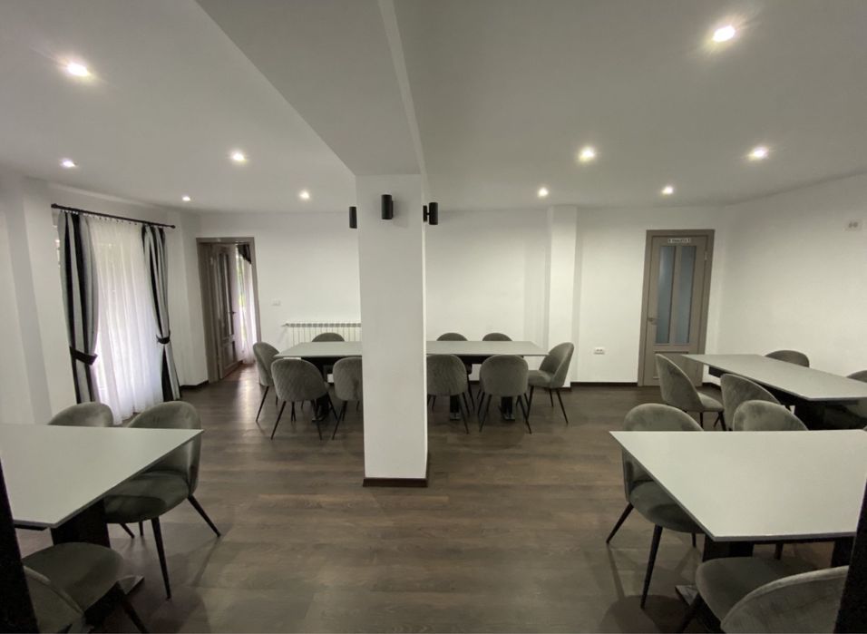 Pensiune/Cabana/Ciubar/Sauna/14 camere-baie proprie/Sucevita/Bucovina