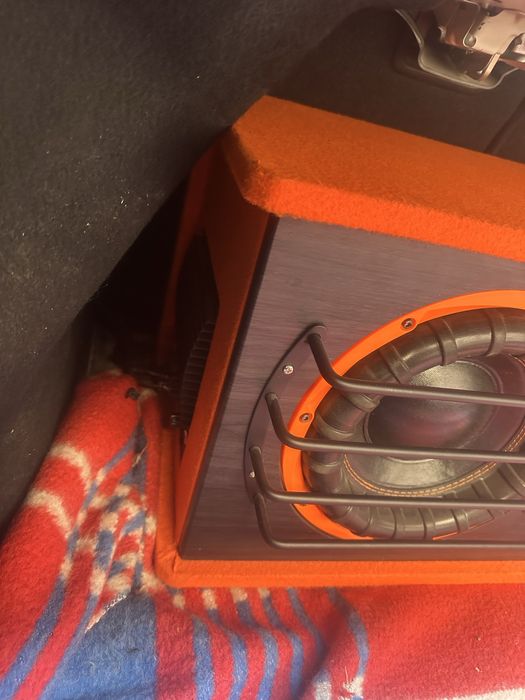 Продам сабвуфер