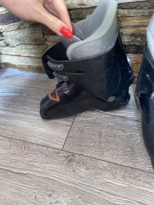 Детски обувки и ски