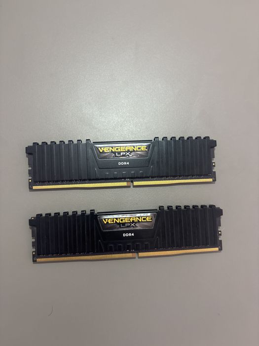 Ram DDR4 Vengeance 16GB X2