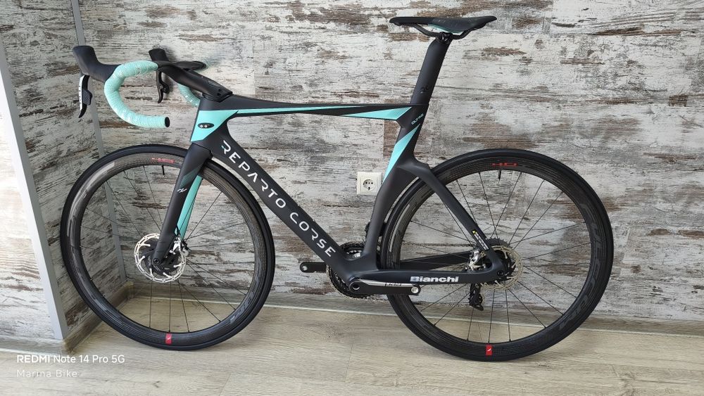 Карбонов аеро шосеен велосипед Bianchi Oltre RC SRAM Red AXS Powermeter Fulcrum Speed 40T | 57