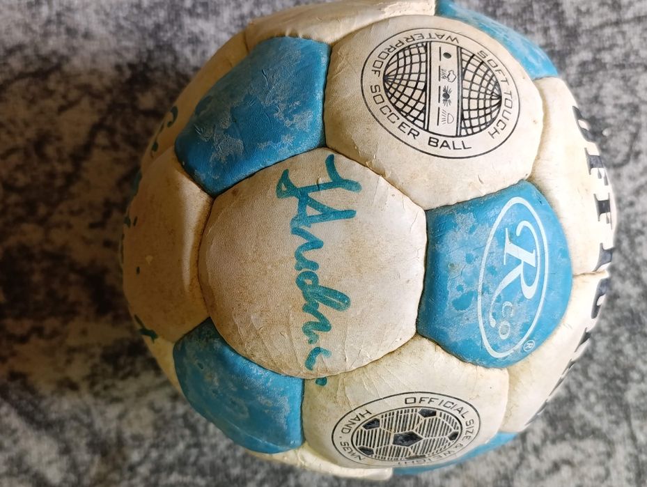 Minge de fotbal cu autograf Ioan Andone