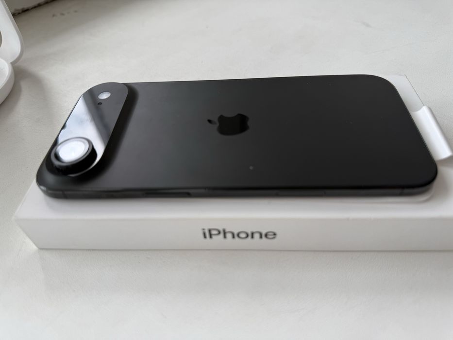 Продам Iphone 17 Air