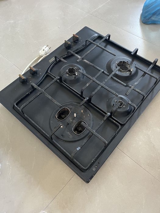 Газовая конфорка с духовым шкафом