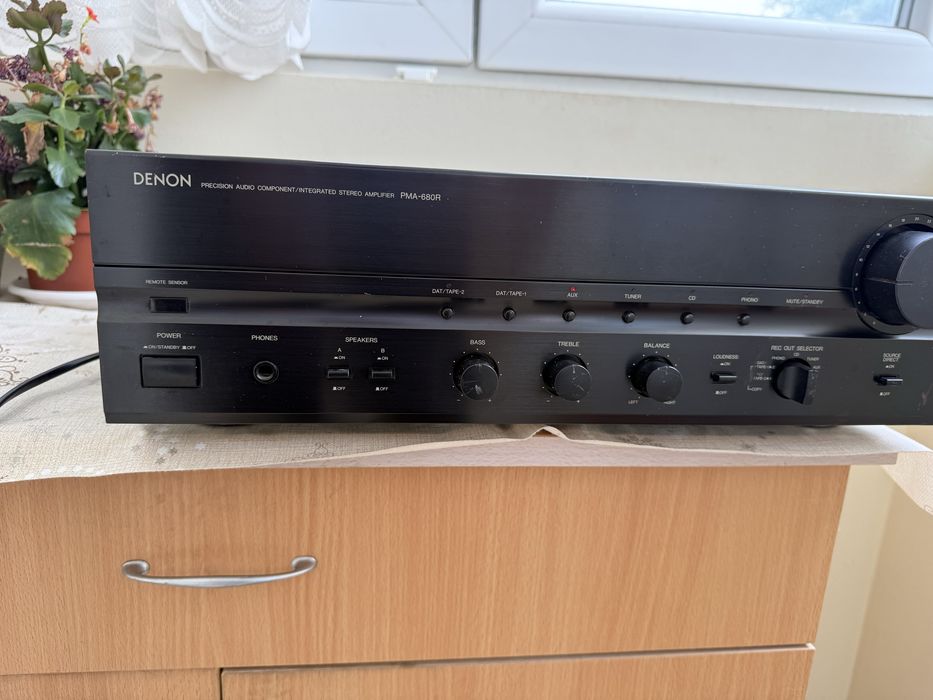 Denon PMA-680r Стерео усилвател