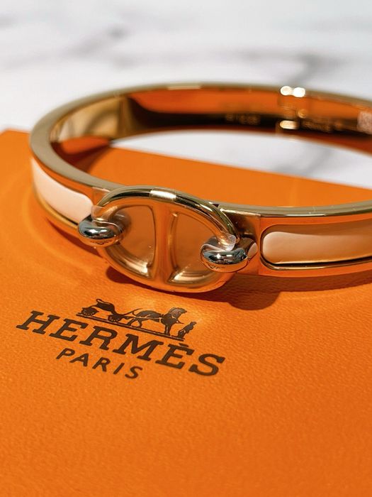 Дизайнерска дамска гривна New Season