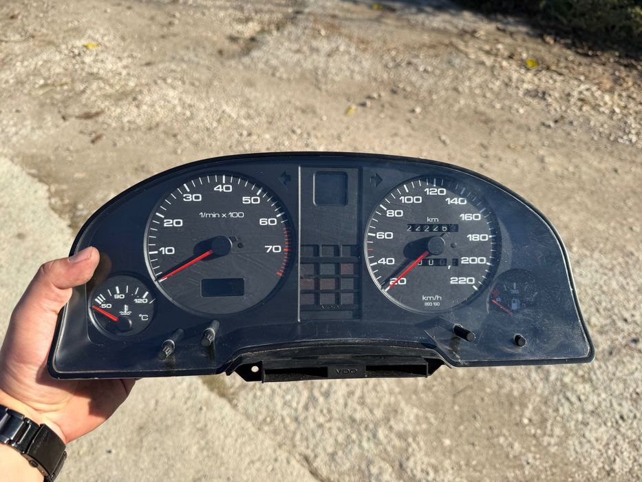 Audi 80 b3 1.8 бензин на части!! Ауди 80 Б3