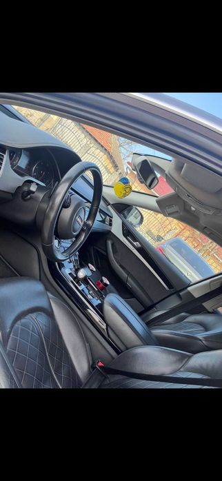 Dezmembrez Audi A8 d4 4h 2016 3.0 tdi matrix
