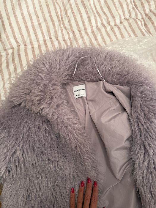 Палто с косъм Bershka