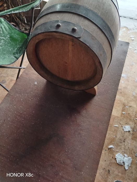 Продам бочку дубовую