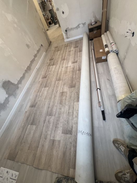 Продам дорогой линолиум