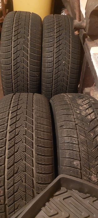 Шины зимние 255/50R20