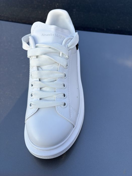 Vand 2 perechi alexander mq