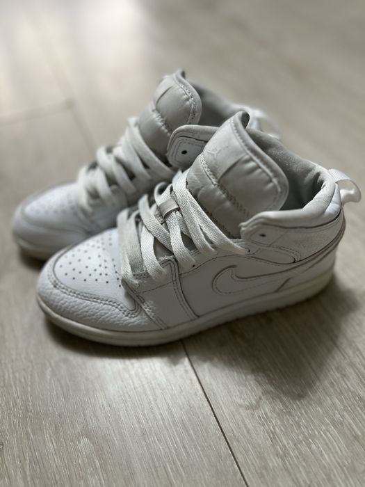 Adidasi Nike Jordan copii