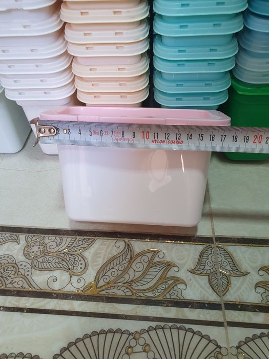 Коробочки пластиковые с крышкой