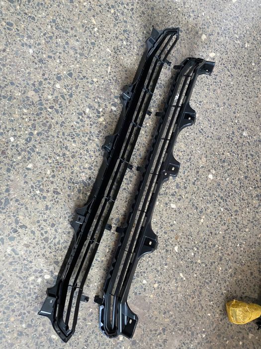 Решетка бампер Toyota Prado 160