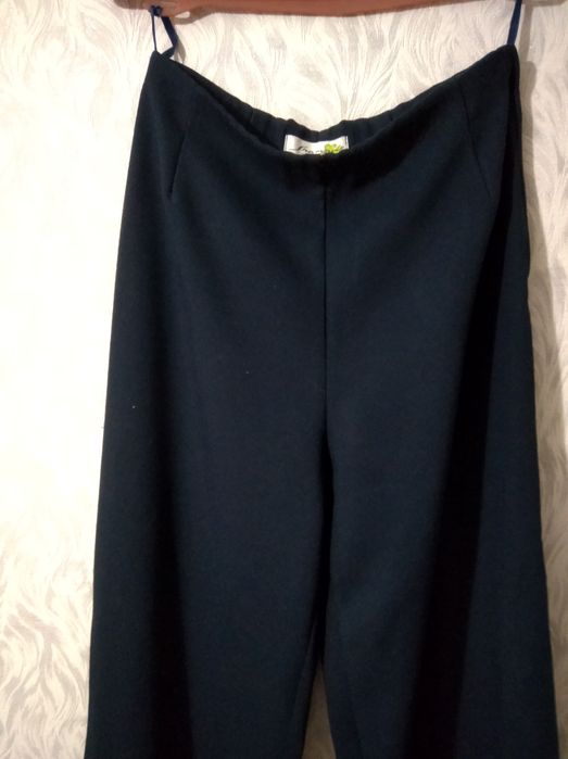 Брюки на девушку импортные размер 36