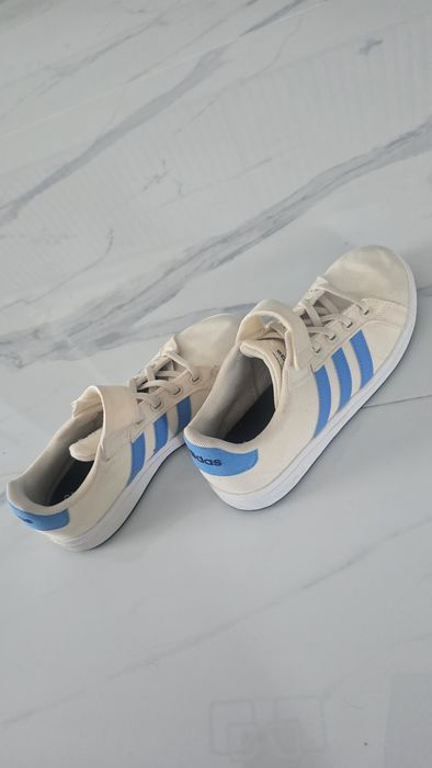 Adidas marimea 35
