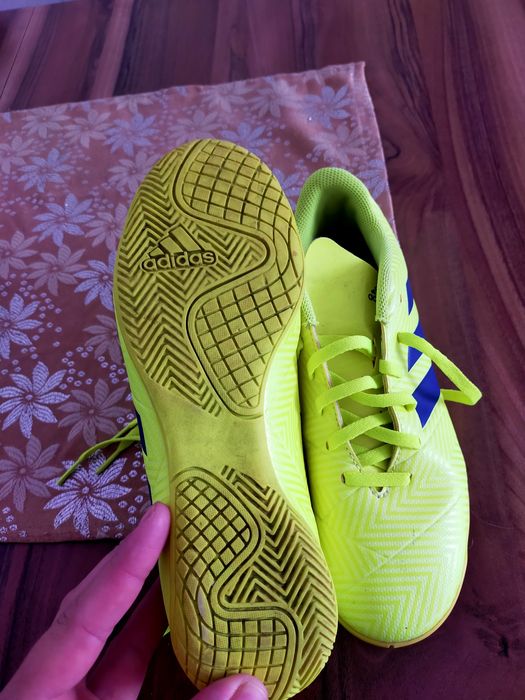 Обувки за футбол