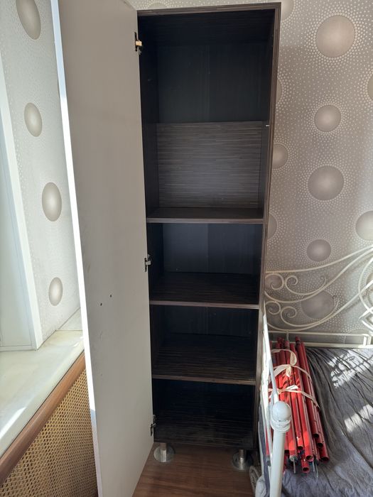 Продам спальный гарнитур для детской