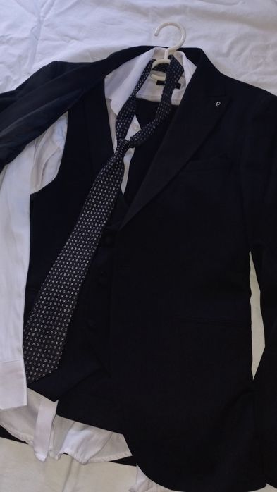 Мъжки костюм комплект