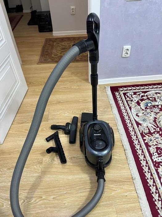 пылесос для домашней уборки