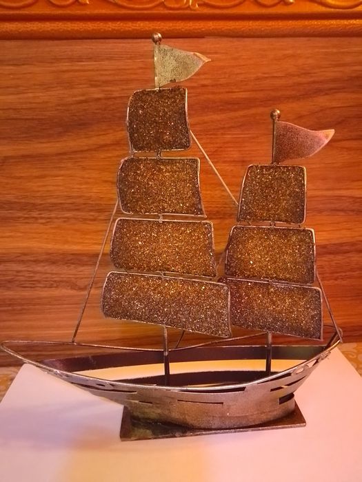 Сувенир-кораб-метал
